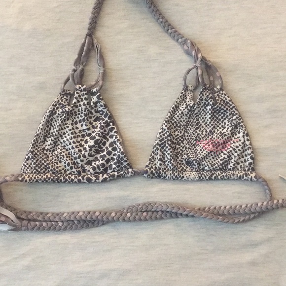 Acacia Swimwear Tunnels Top in Puka - Picture 4 of 5